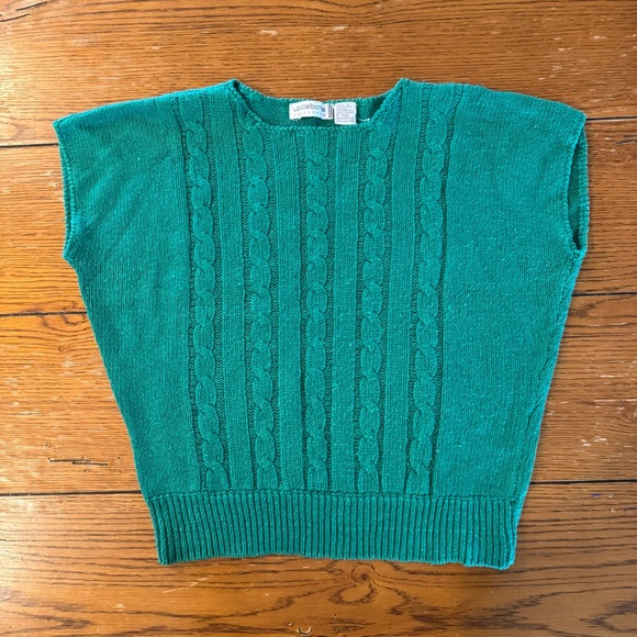 Liz Claiborne Sweaters - Liz Claiborne Emerald Knit‎ Vest Size S